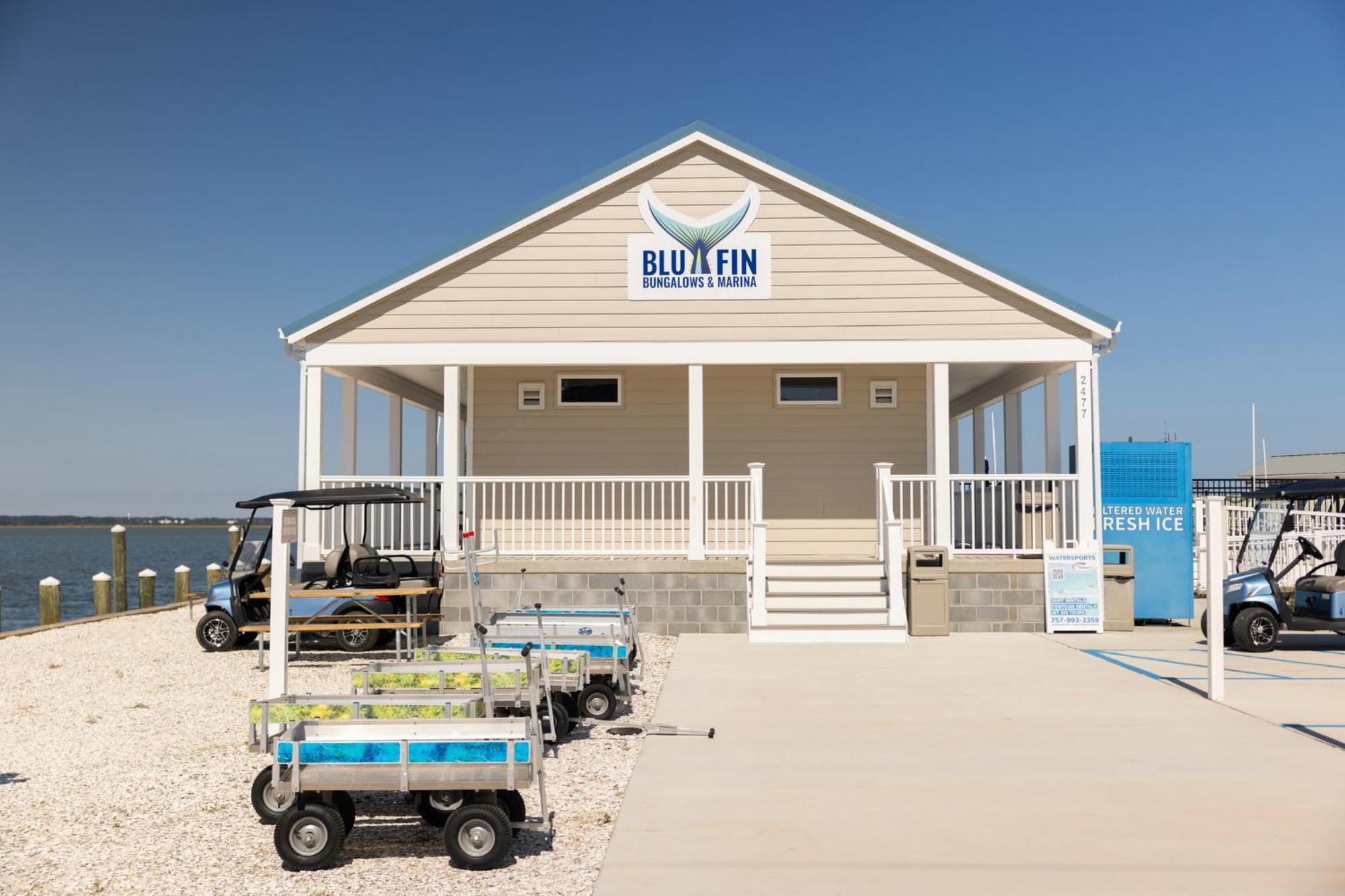 Blufin Bungalows & Marina Chincoteague Exterior photo