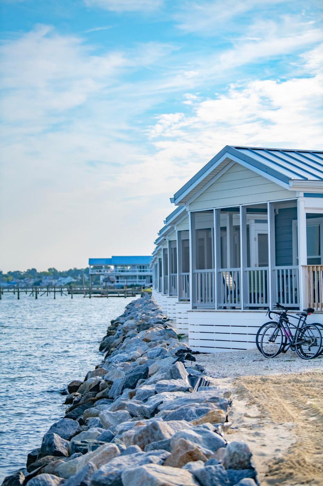 Blufin Bungalows & Marina Chincoteague Exterior photo