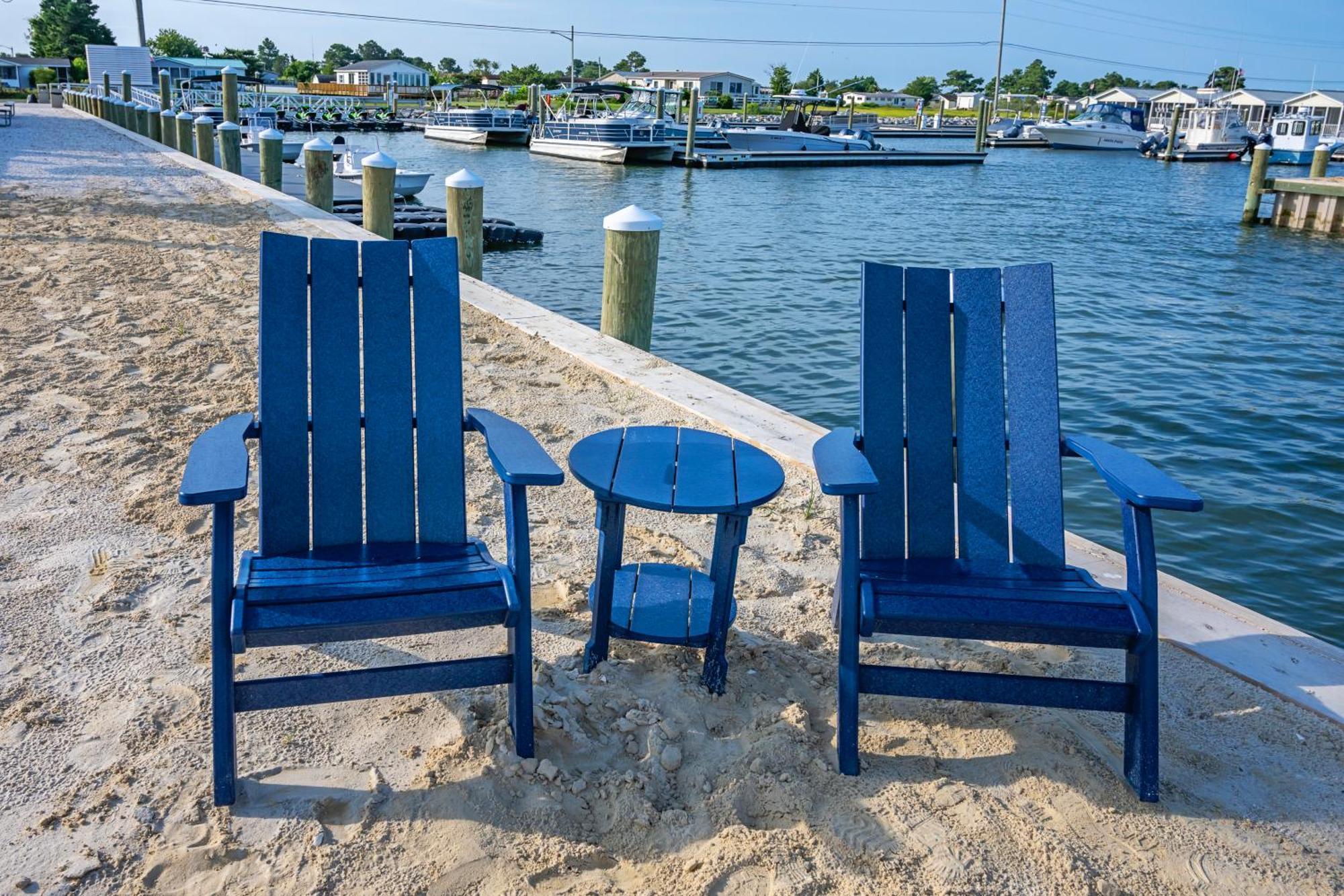 Blufin Bungalows & Marina Chincoteague Exterior photo