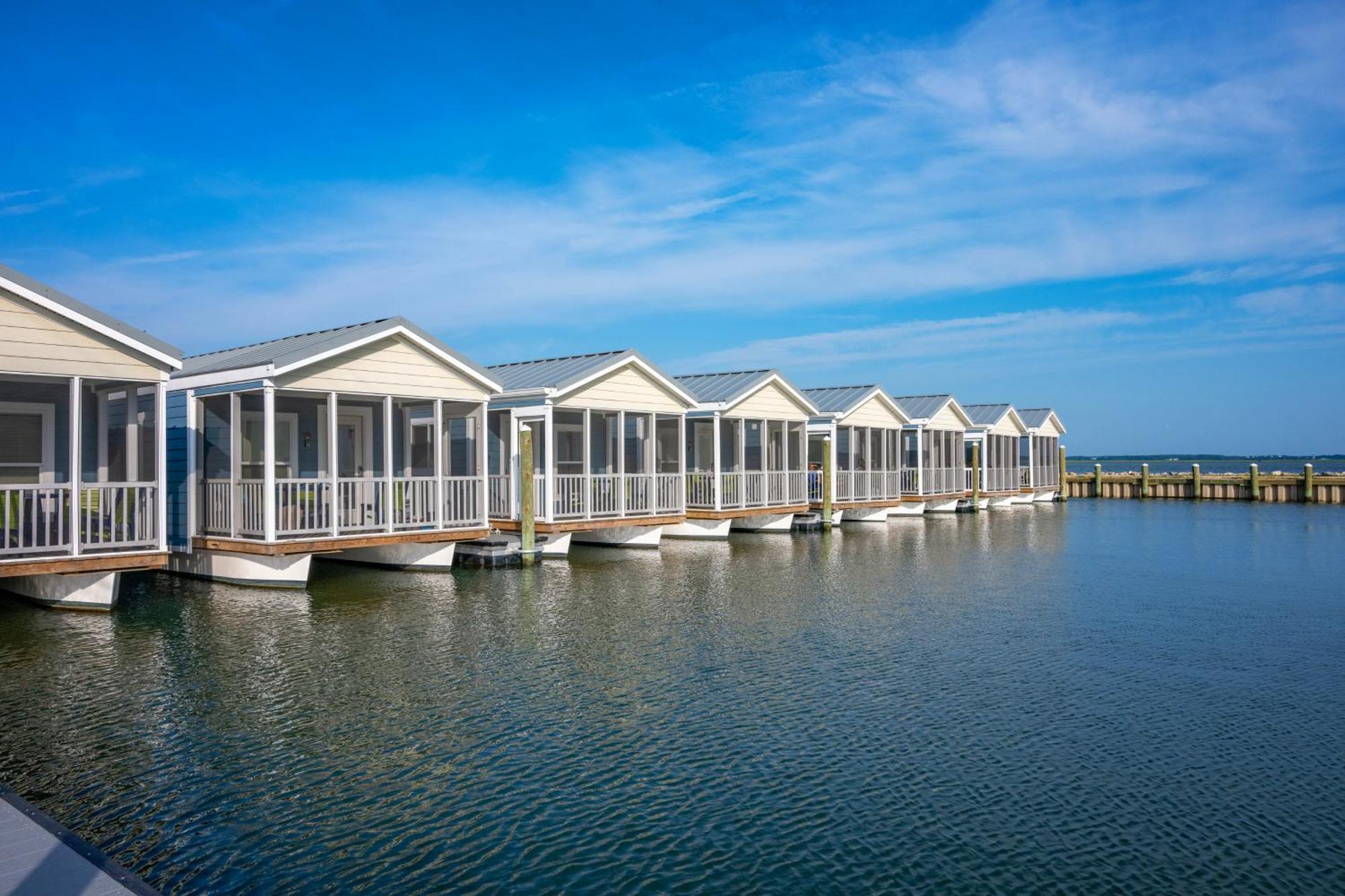 Blufin Bungalows & Marina Chincoteague Exterior photo